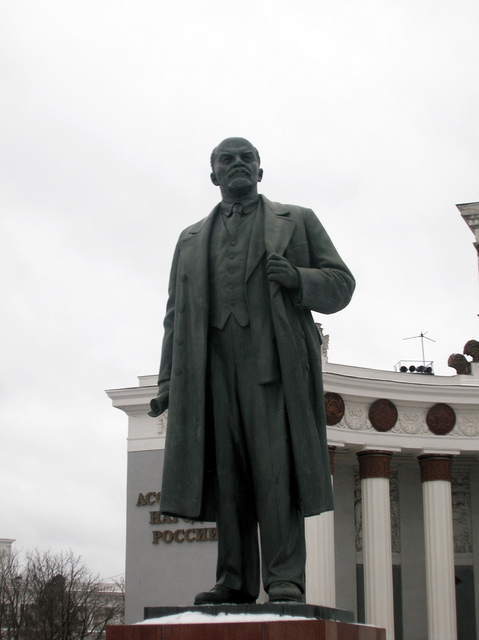 Een standbeeld van Lenin